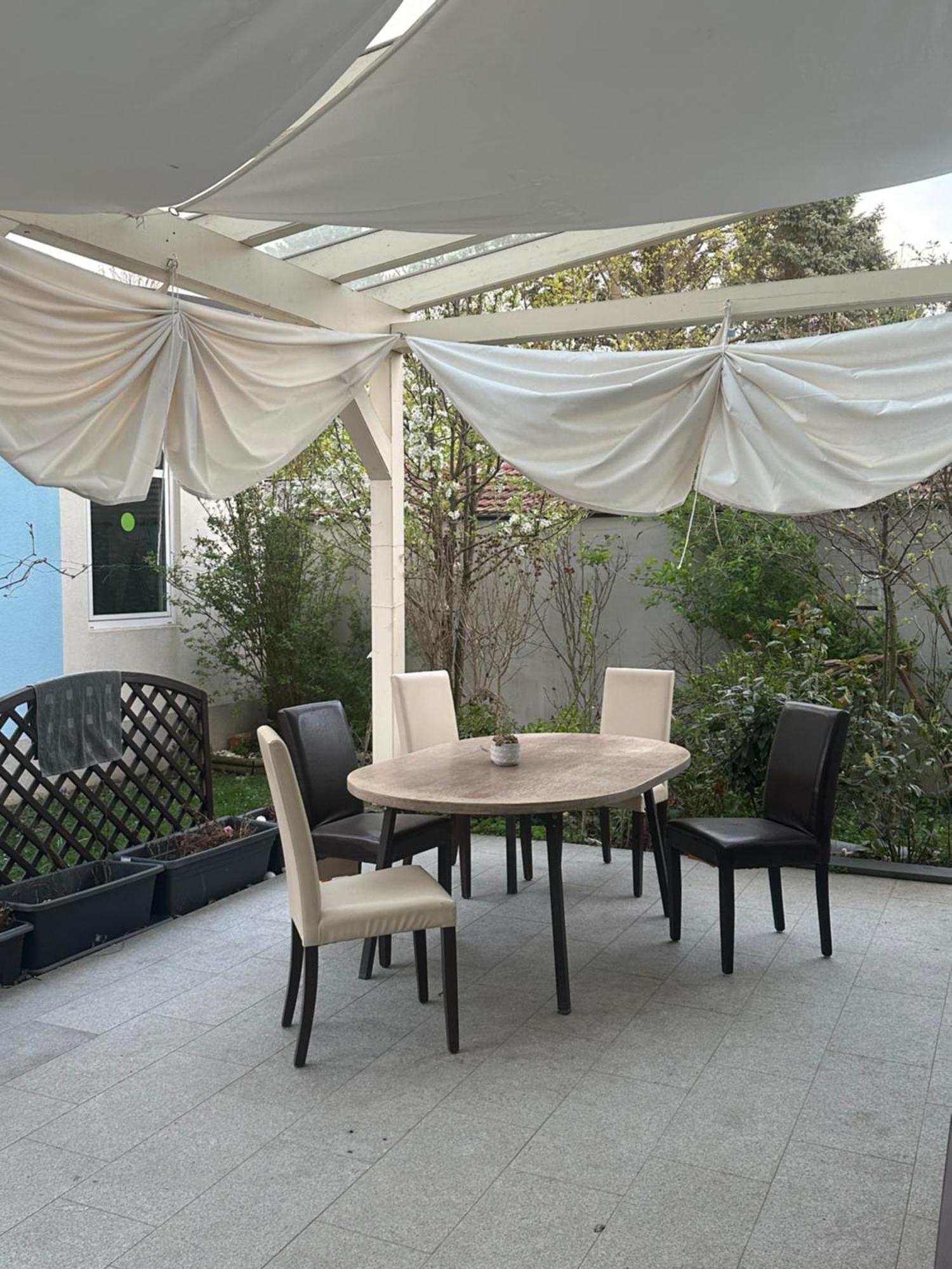 Lion Blue Point Hotel 3*